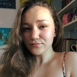 Meet your Posher, Eva